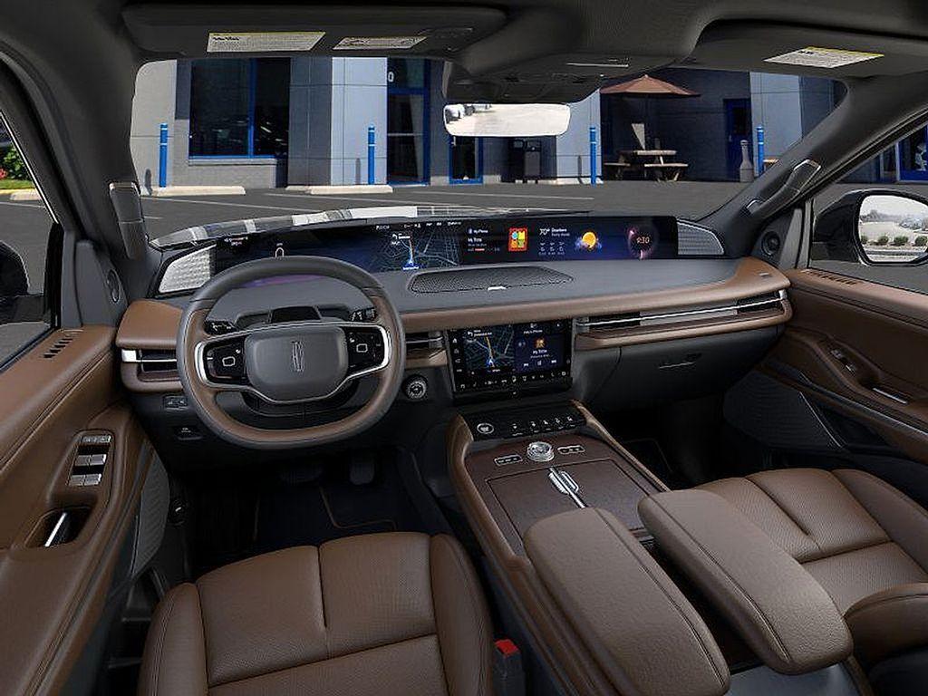 new 2025 Lincoln Navigator car, priced at $99,582