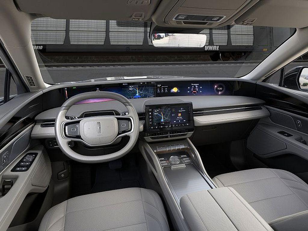 new 2025 Lincoln Nautilus car, priced at $53,106