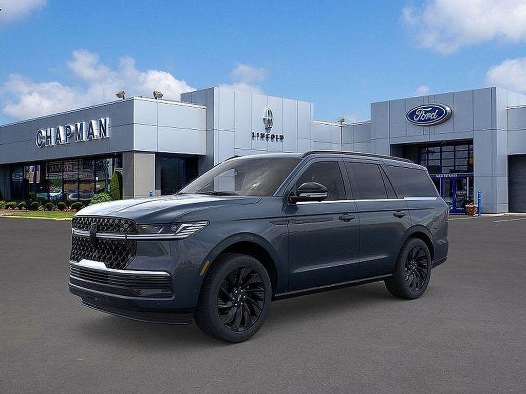 new 2025 Lincoln Navigator car, priced at $109,185