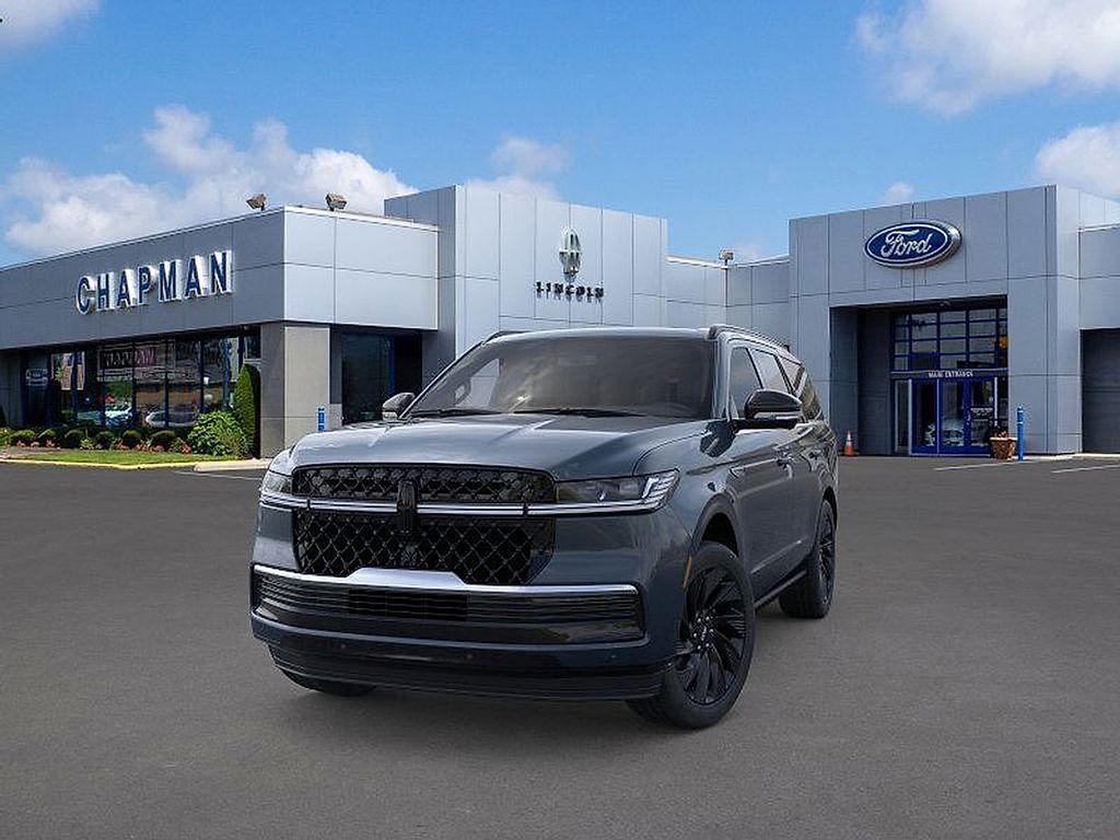 new 2025 Lincoln Navigator car, priced at $109,185