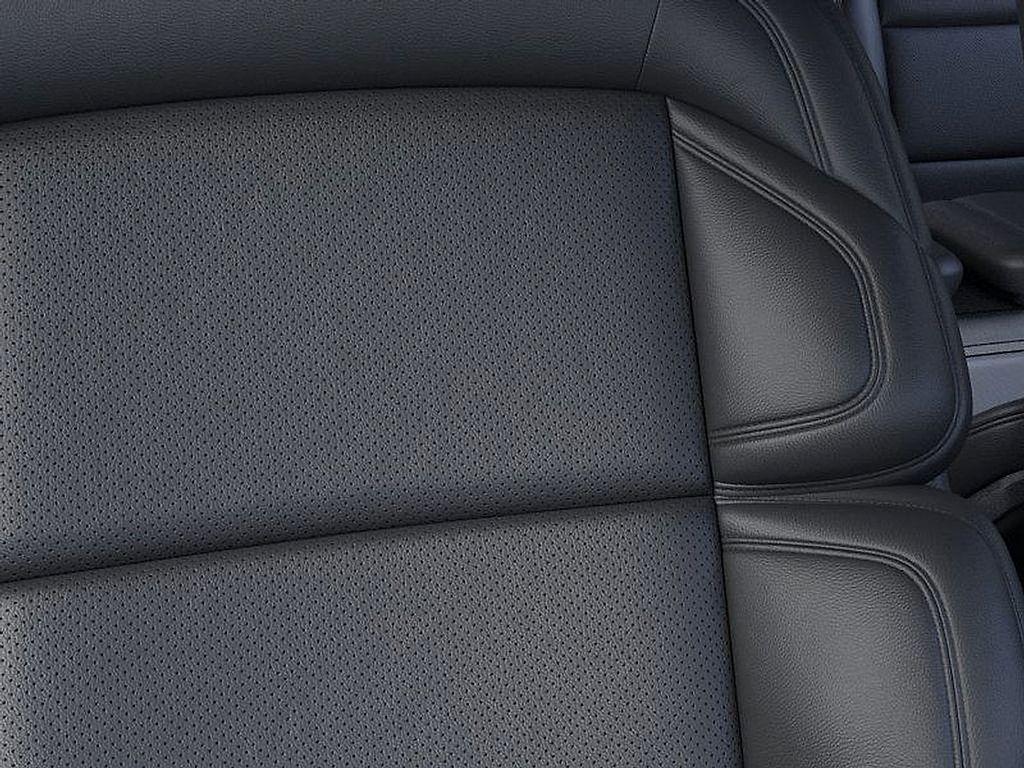 new 2025 Lincoln Navigator car, priced at $109,185