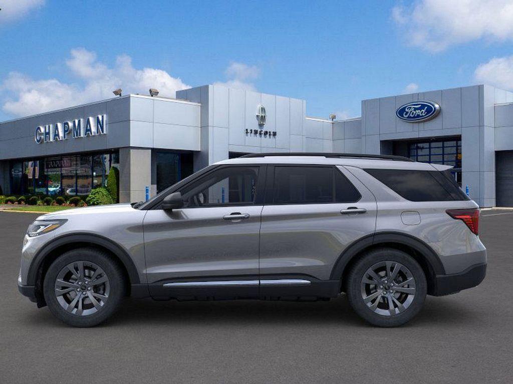 new 2025 Ford Explorer car