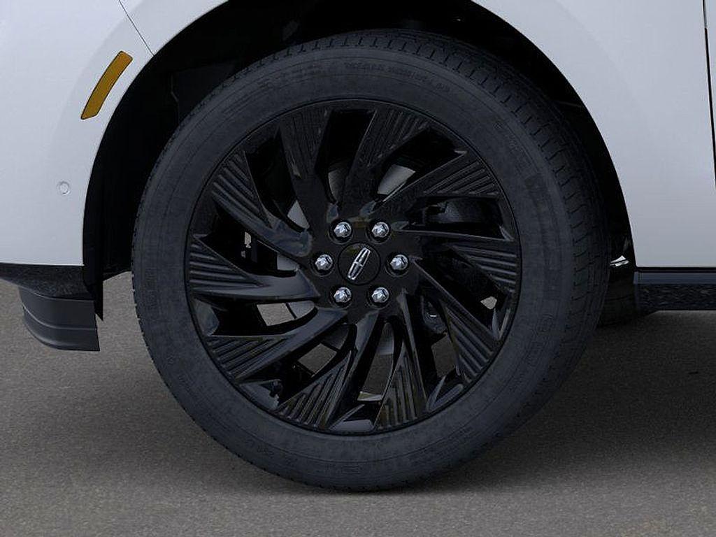 new 2025 Lincoln Navigator L car, priced at $107,425