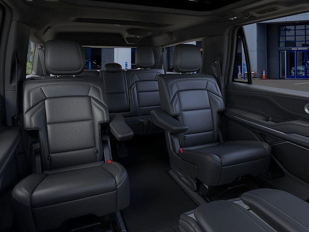 new 2025 Lincoln Navigator L car, priced at $107,425