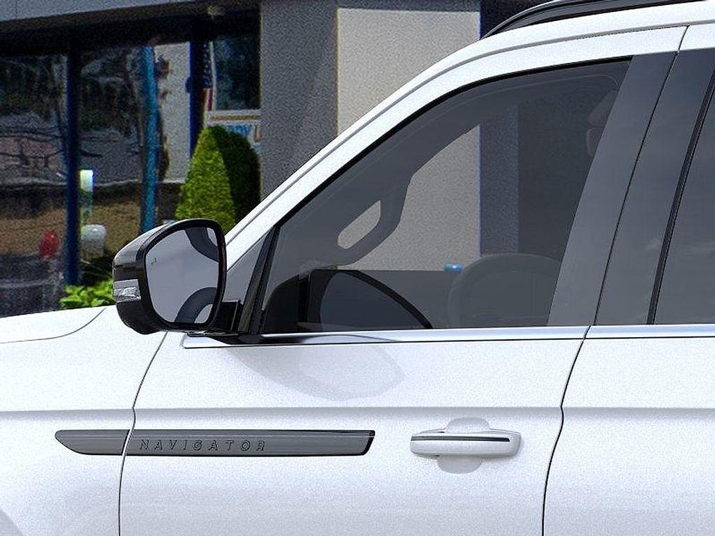 new 2025 Lincoln Navigator L car, priced at $107,425