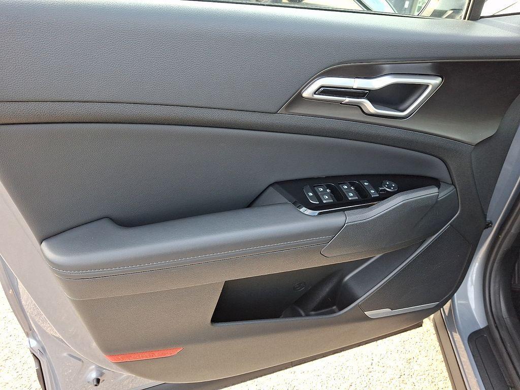 used 2025 Kia Sportage car, priced at $27,273