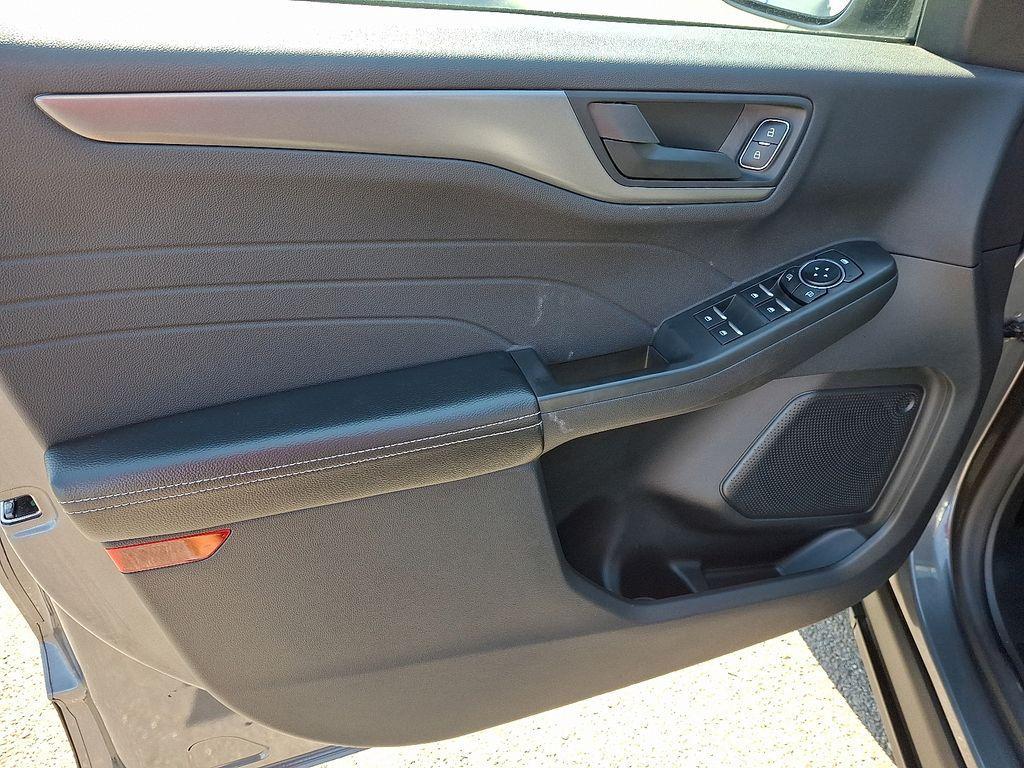 used 2023 Ford Escape car, priced at $24,223