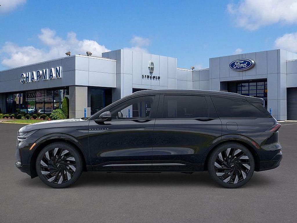 new 2025 Lincoln Nautilus car, priced at $70,170