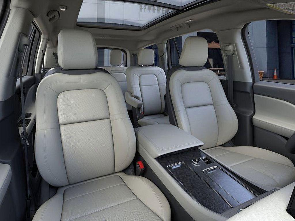 new 2025 Lincoln Aviator car, priced at $65,790