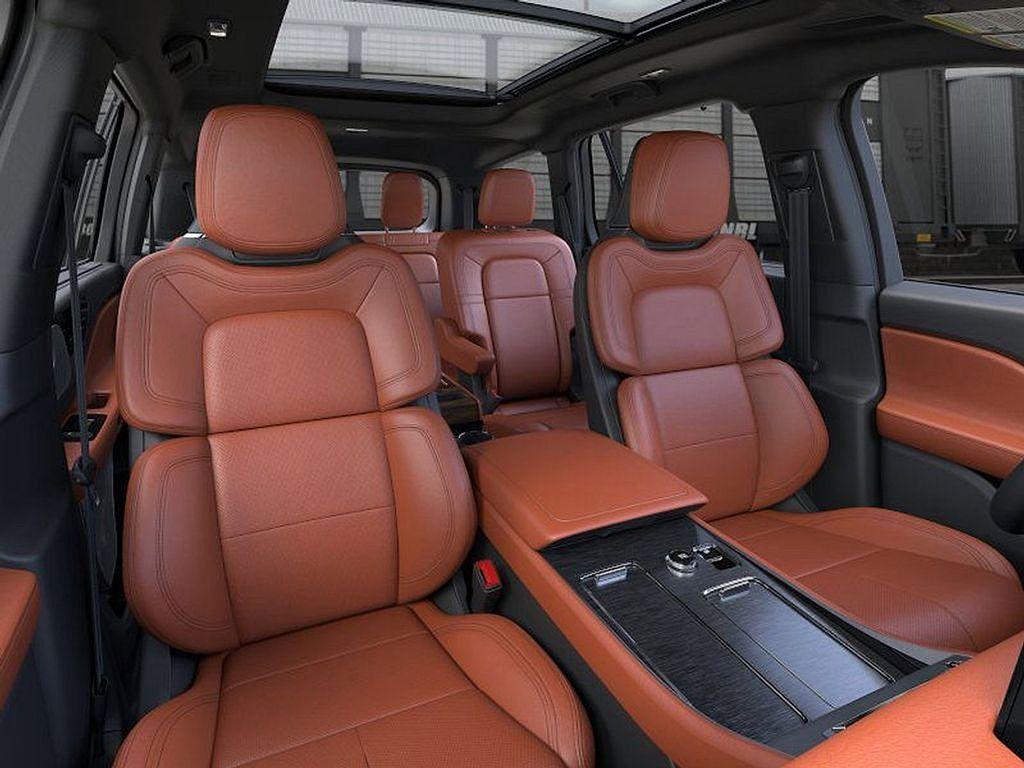 new 2025 Lincoln Aviator car, priced at $71,523