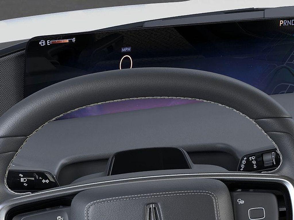 new 2025 Lincoln Navigator car, priced at $102,000