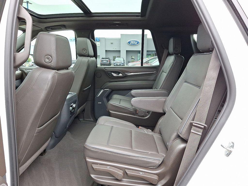 used 2023 GMC Yukon car, priced at $58,221