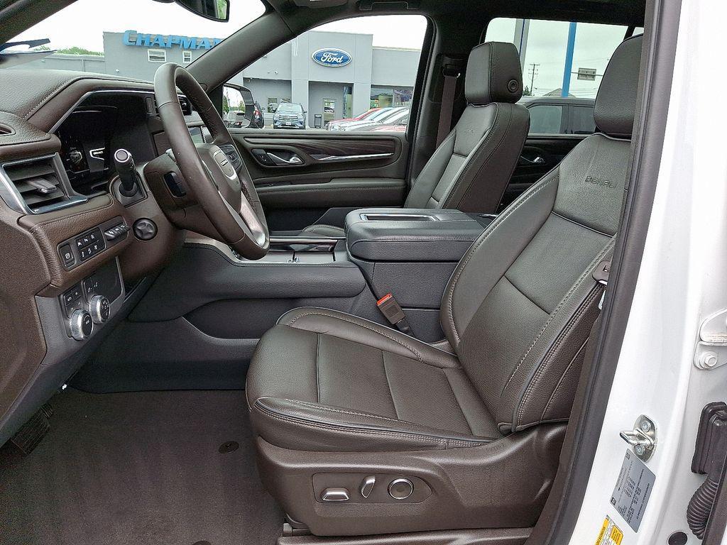 used 2023 GMC Yukon car, priced at $58,221