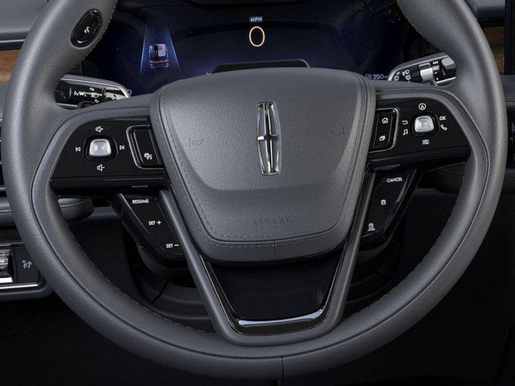 new 2025 Lincoln Aviator car, priced at $75,555