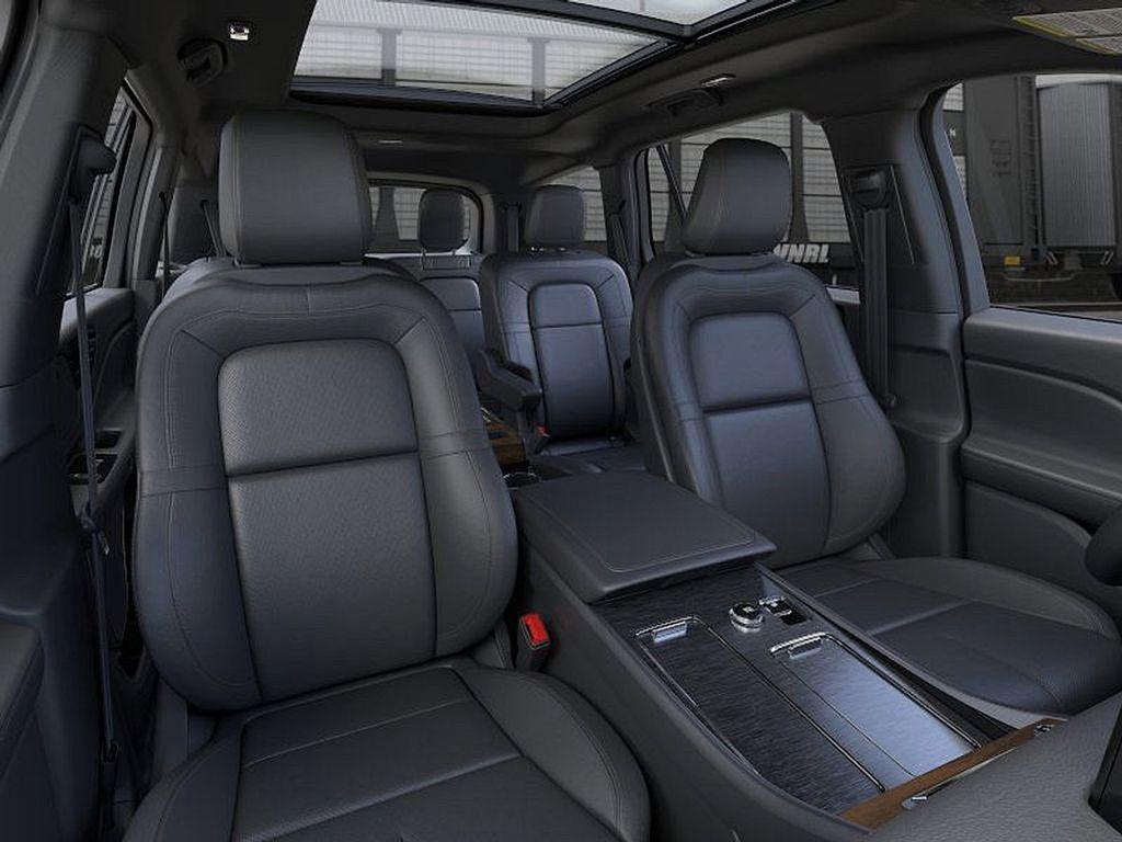 new 2025 Lincoln Aviator car, priced at $67,455