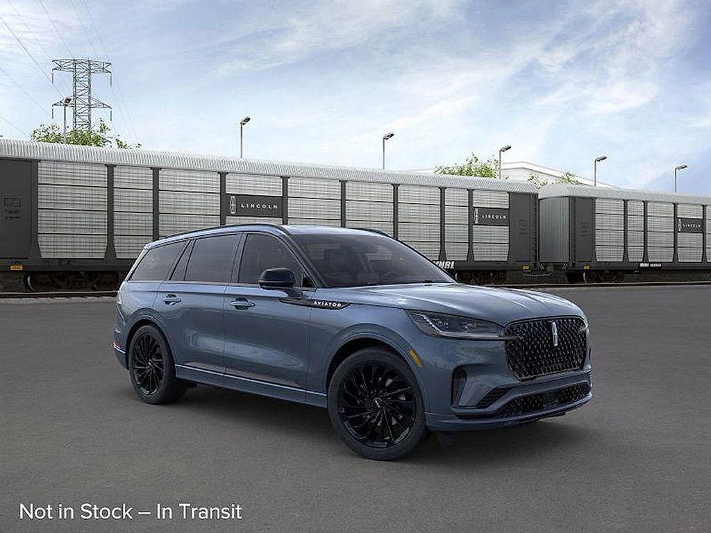 new 2025 Lincoln Aviator car, priced at $67,455