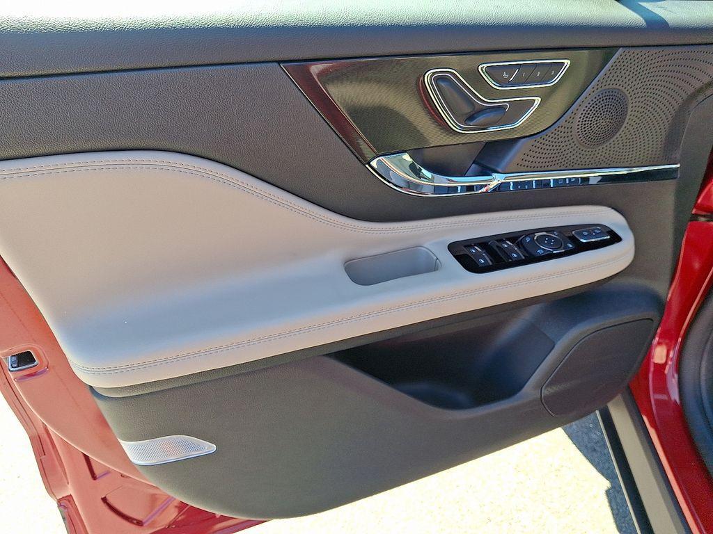 used 2025 Lincoln Corsair car, priced at $45,980