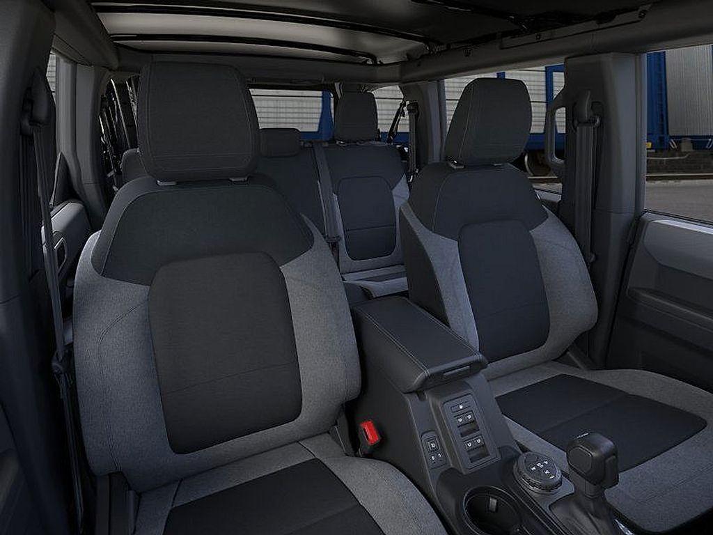 new 2025 Ford Bronco car, priced at $45,036