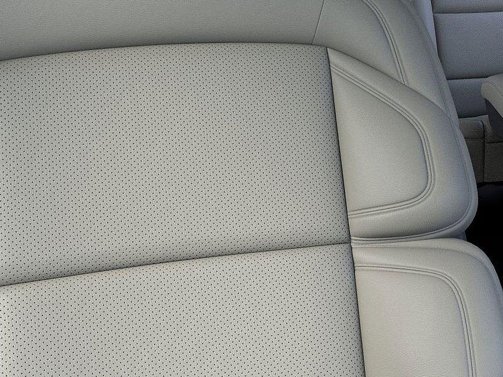 new 2025 Lincoln Navigator L car, priced at $102,584