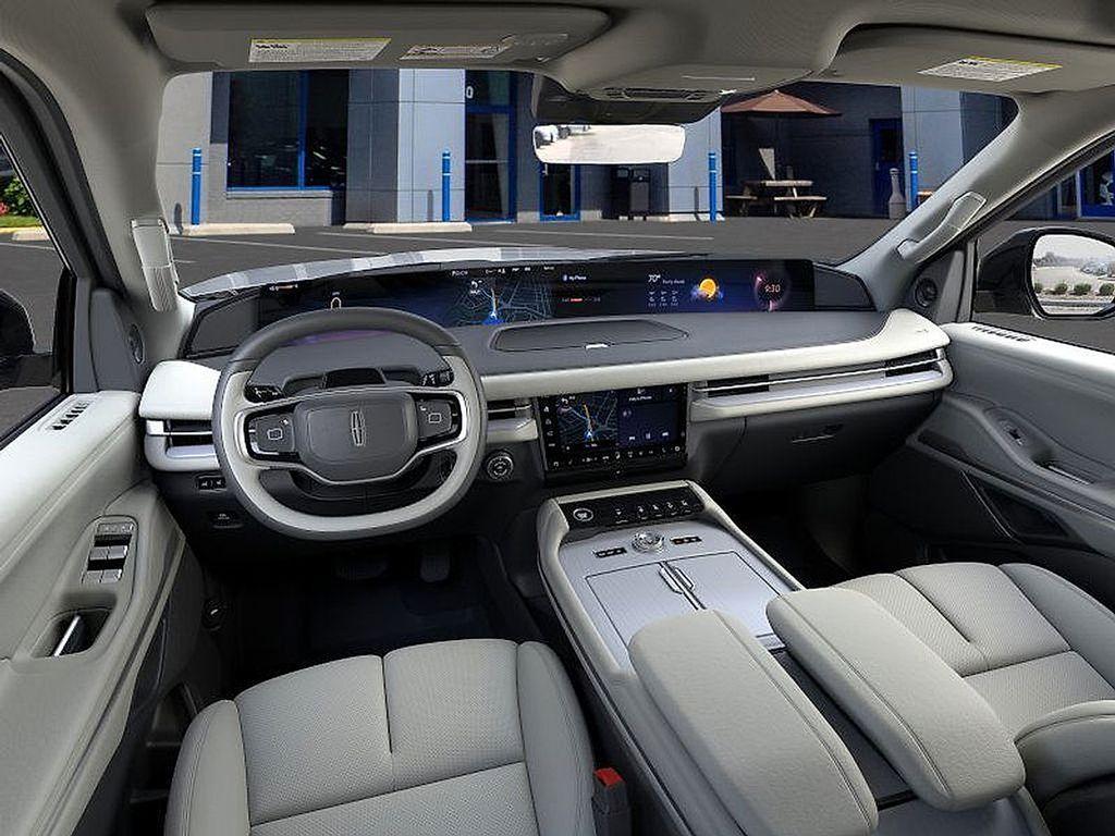 new 2025 Lincoln Navigator L car, priced at $102,584