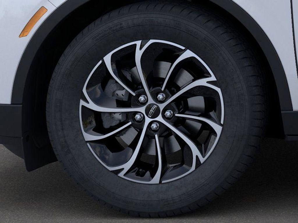 new 2025 Lincoln Nautilus car, priced at $50,588