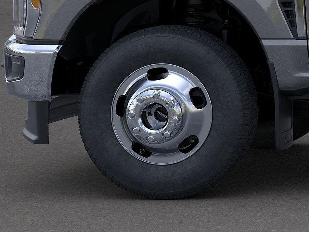 new 2025 Ford F-350 car, priced at $71,167