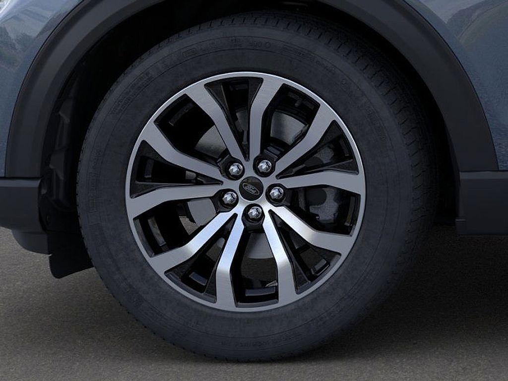 new 2025 Ford Explorer car, priced at $45,594
