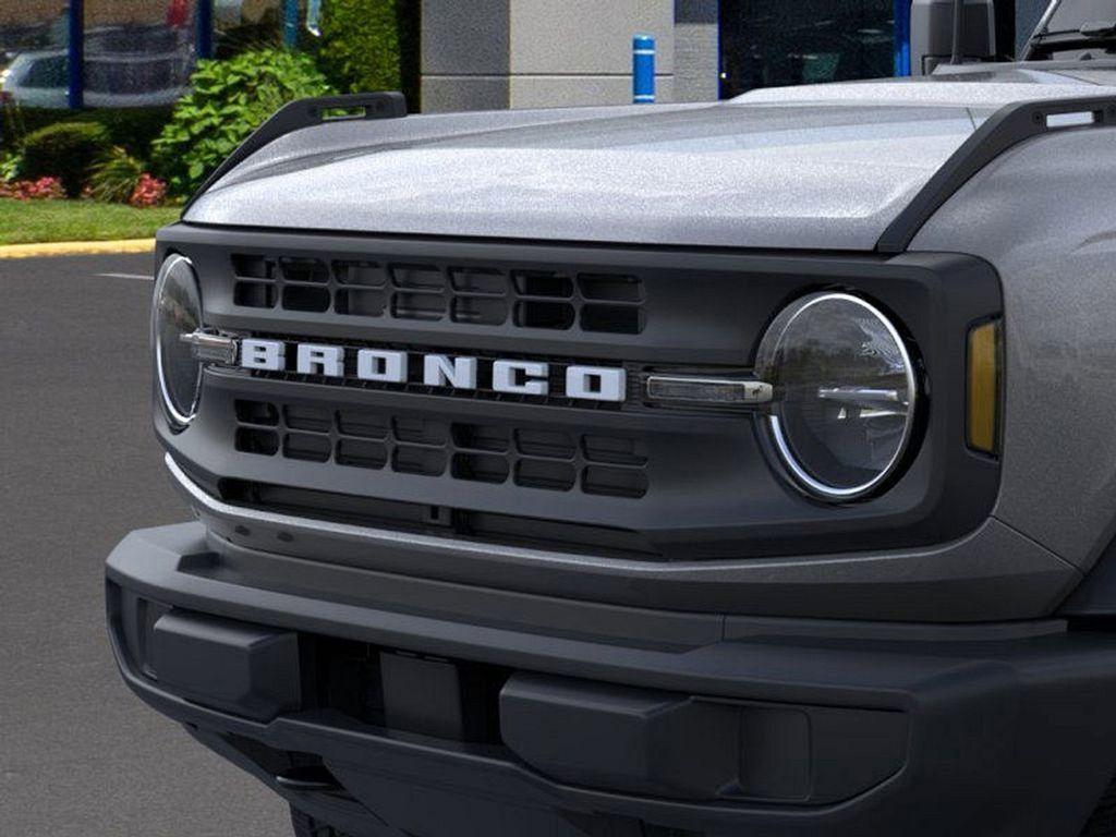 new 2025 Ford Bronco car, priced at $41,458