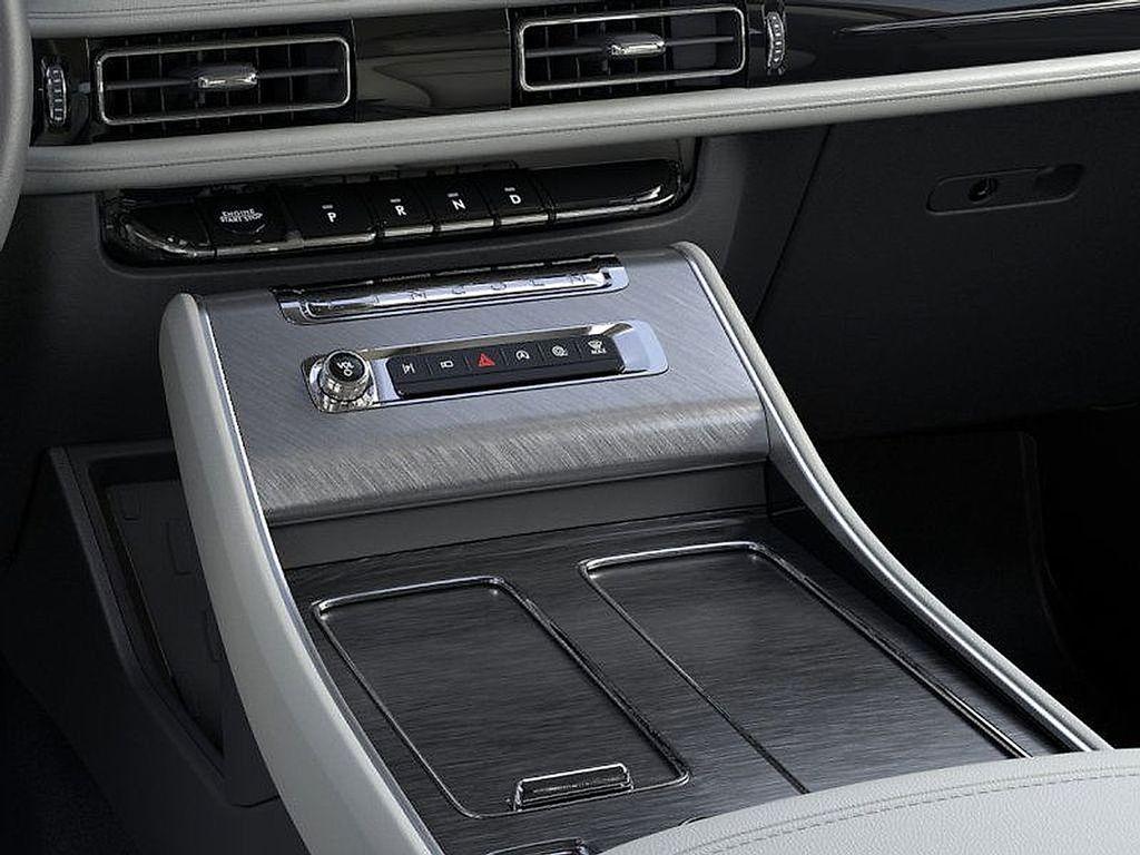 used 2025 Lincoln Aviator car, priced at $61,421