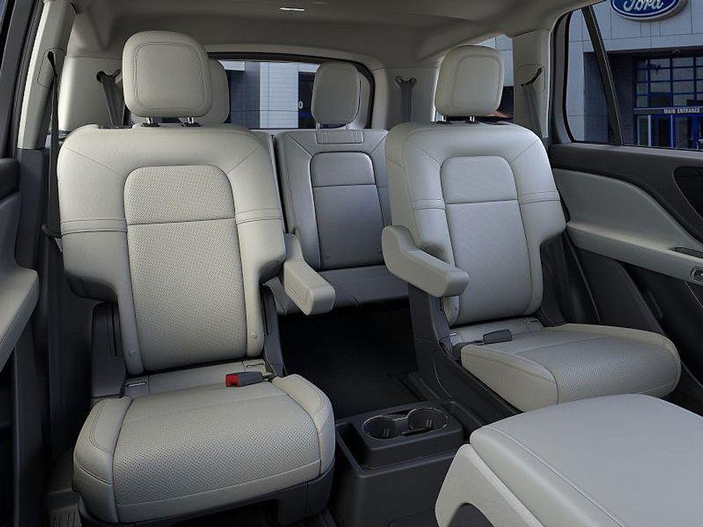 used 2025 Lincoln Aviator car, priced at $61,421