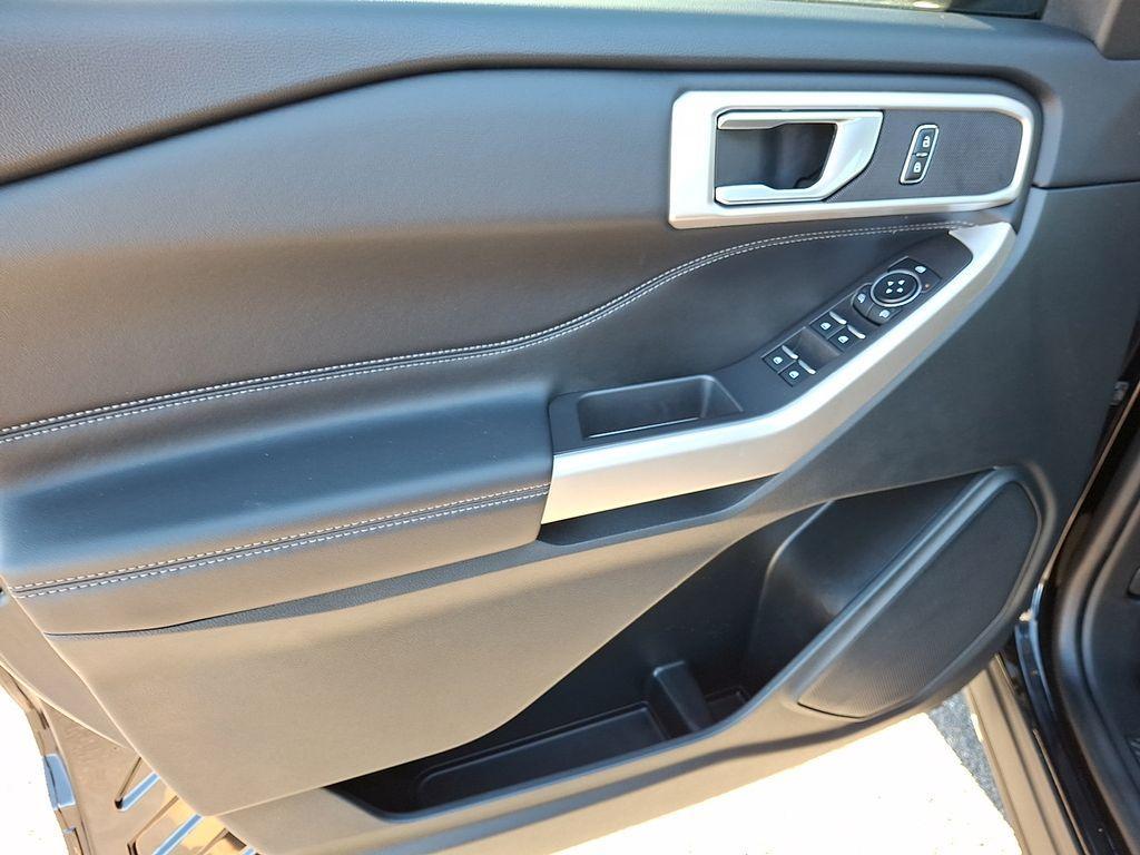 used 2023 Ford Explorer car, priced at $33,180
