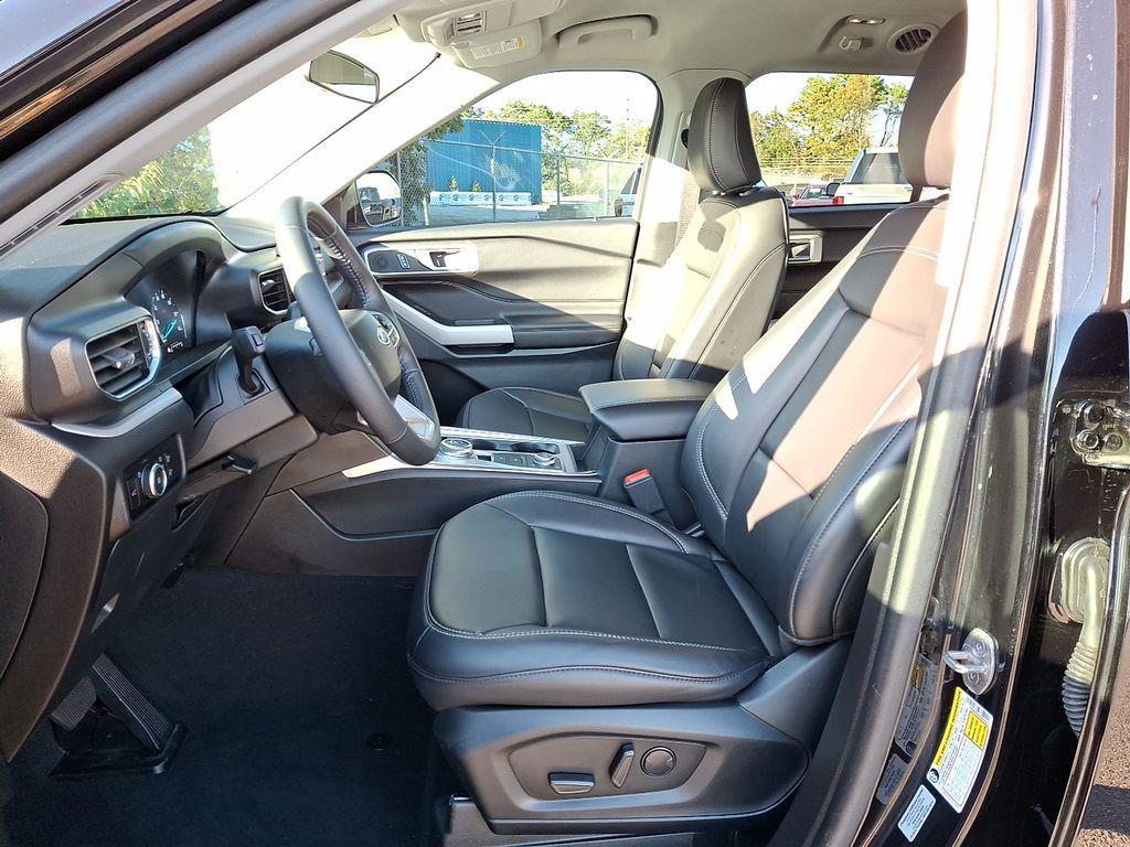 used 2023 Ford Explorer car, priced at $33,180