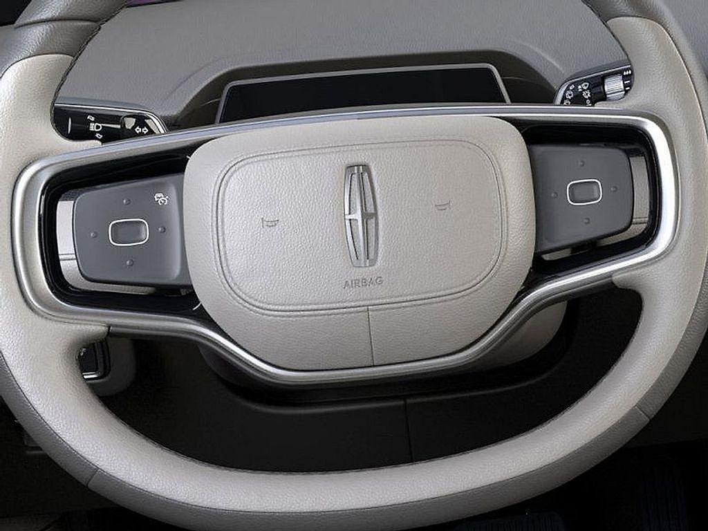 new 2025 Lincoln Nautilus car, priced at $54,818