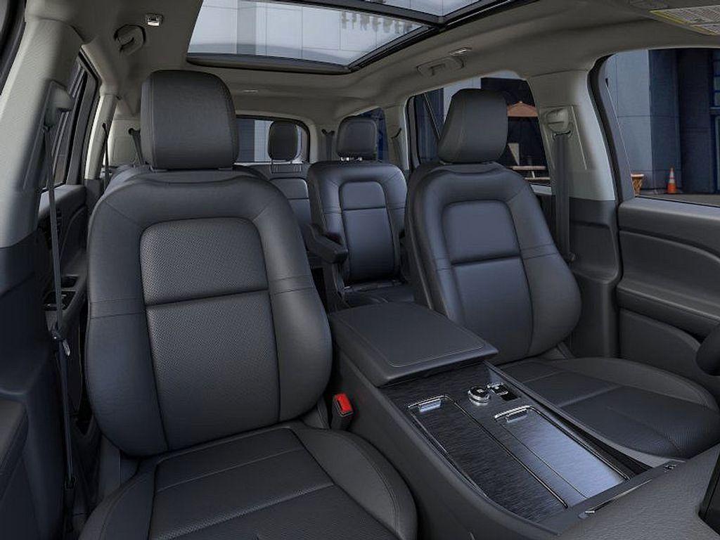 new 2025 Lincoln Aviator car, priced at $59,299