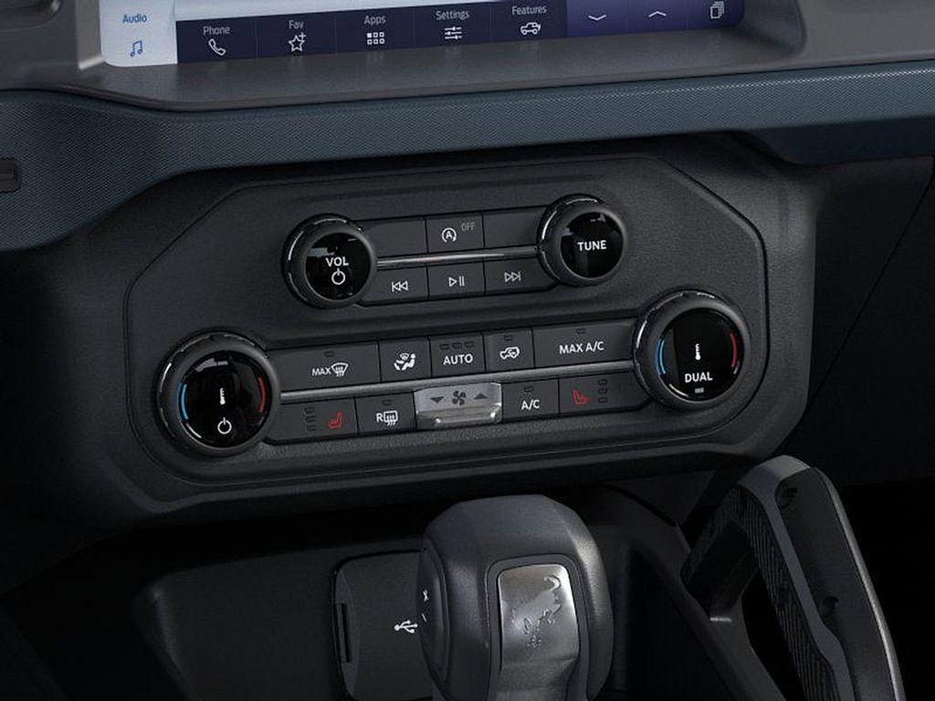 new 2024 Ford Bronco car, priced at $48,721