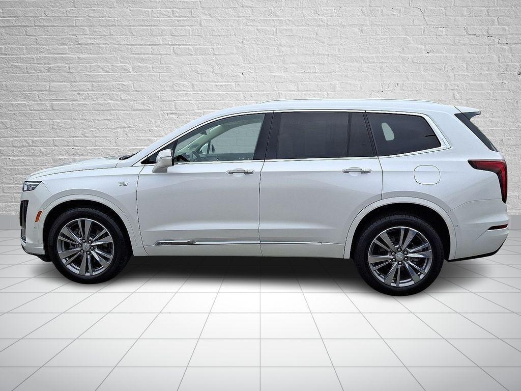 used 2022 Cadillac XT6 car, priced at $40,421