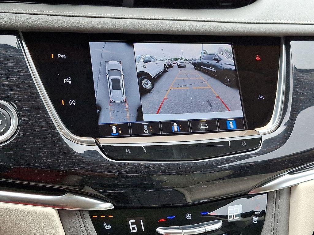used 2022 Cadillac XT6 car, priced at $40,421