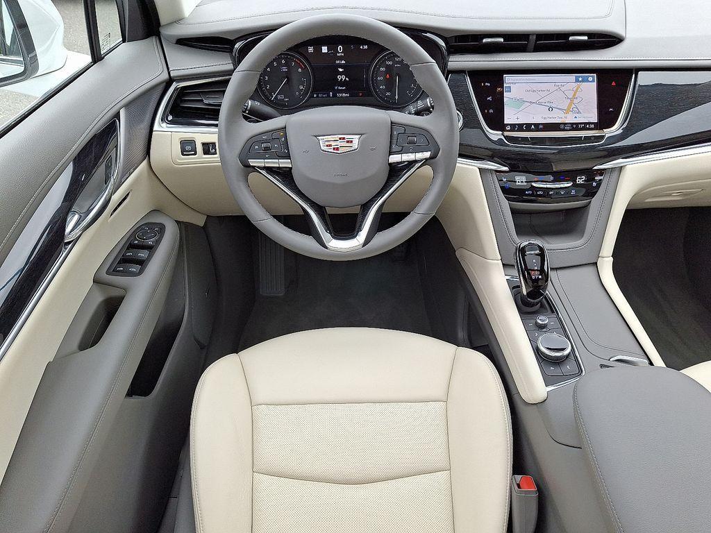 used 2022 Cadillac XT6 car, priced at $40,421