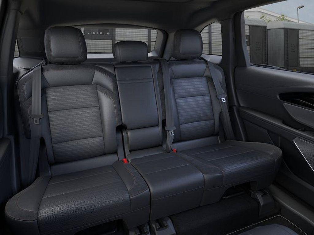 new 2025 Lincoln Nautilus car, priced at $66,143