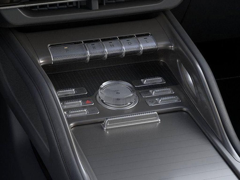new 2025 Lincoln Nautilus car, priced at $66,143