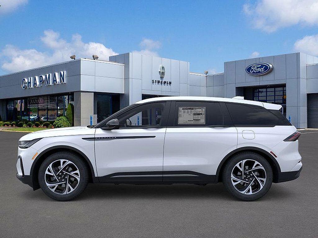 new 2025 Lincoln Nautilus car, priced at $57,380