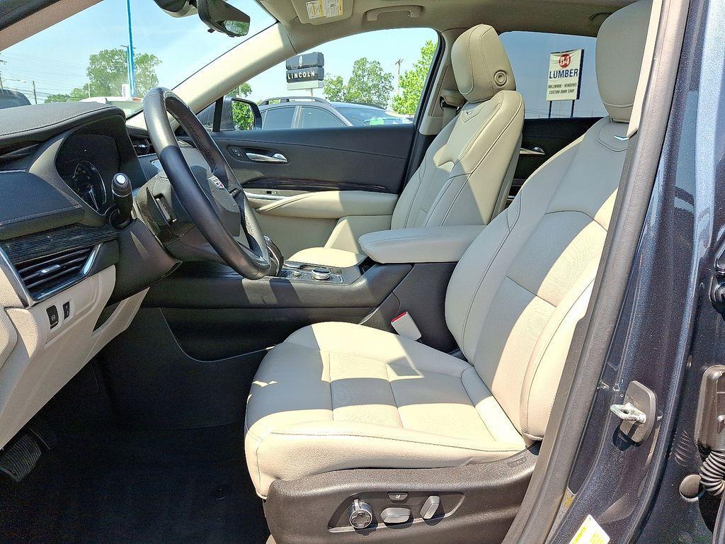 used 2019 Cadillac XT4 car, priced at $22,280