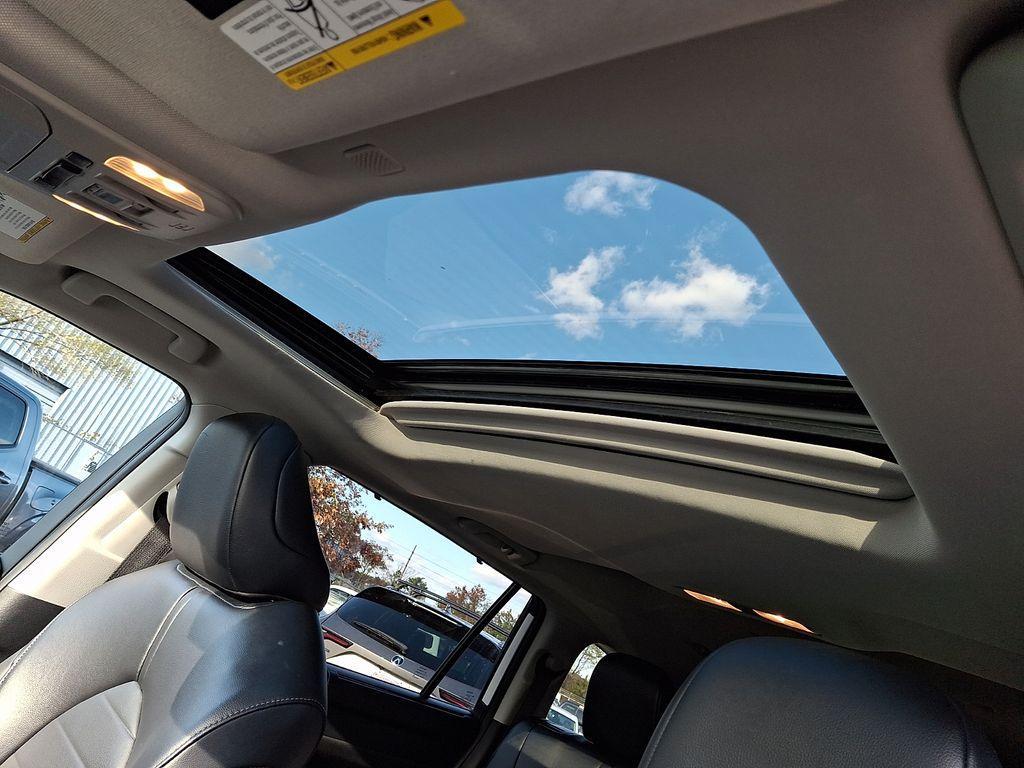 used 2022 Toyota Highlander car, priced at $33,980