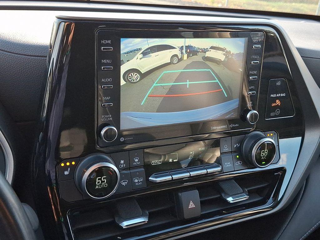 used 2022 Toyota Highlander car, priced at $33,980