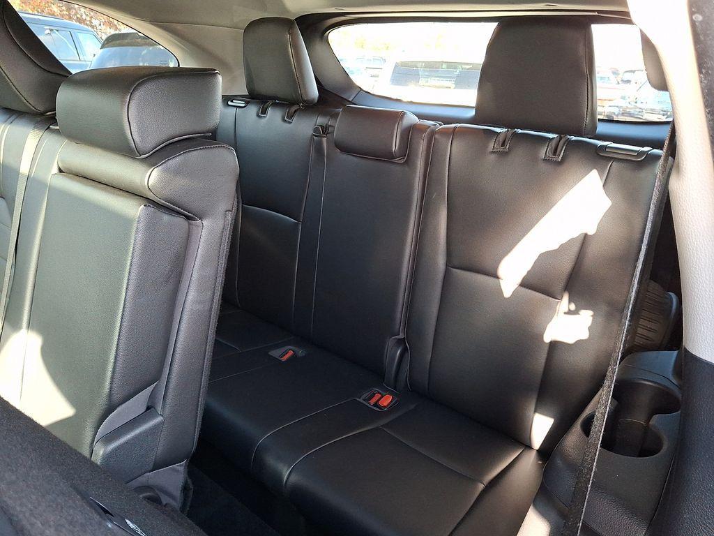 used 2022 Toyota Highlander car, priced at $33,980