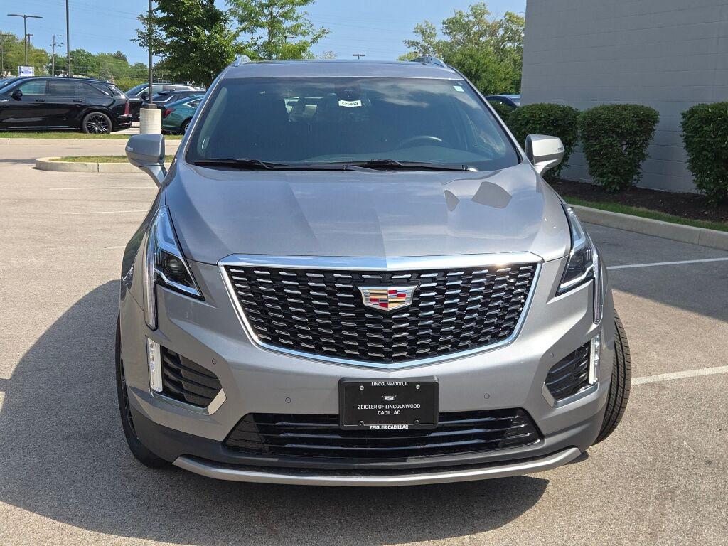 new 2025 Cadillac XT5 car, priced at $55,050