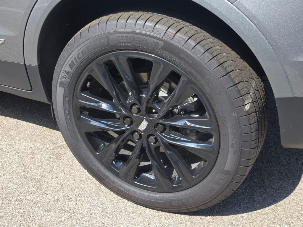 new 2025 Cadillac XT5 car, priced at $55,050