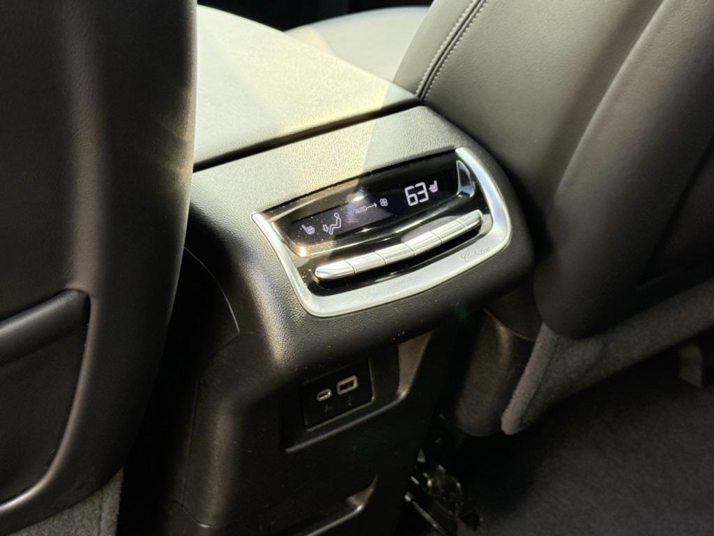 used 2020 Cadillac XT6 car, priced at $32,699