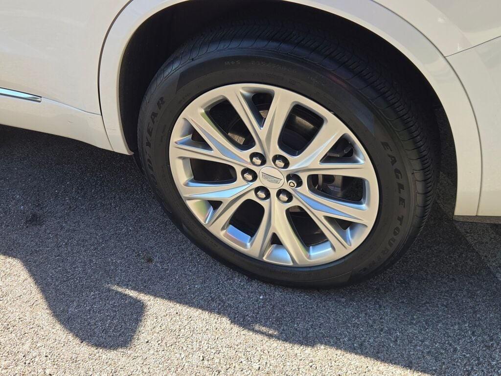 used 2020 Cadillac XT6 car, priced at $31,599