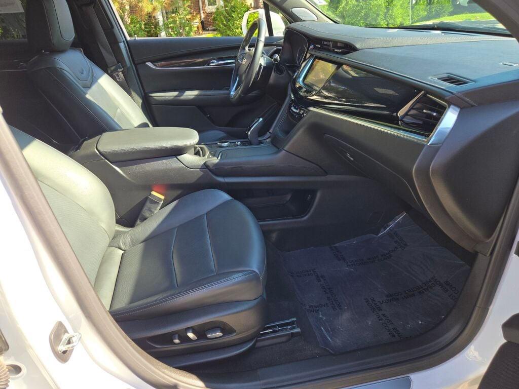 used 2020 Cadillac XT6 car, priced at $31,599